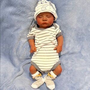 100% Silicone Reborn Baby Doll (Boy)